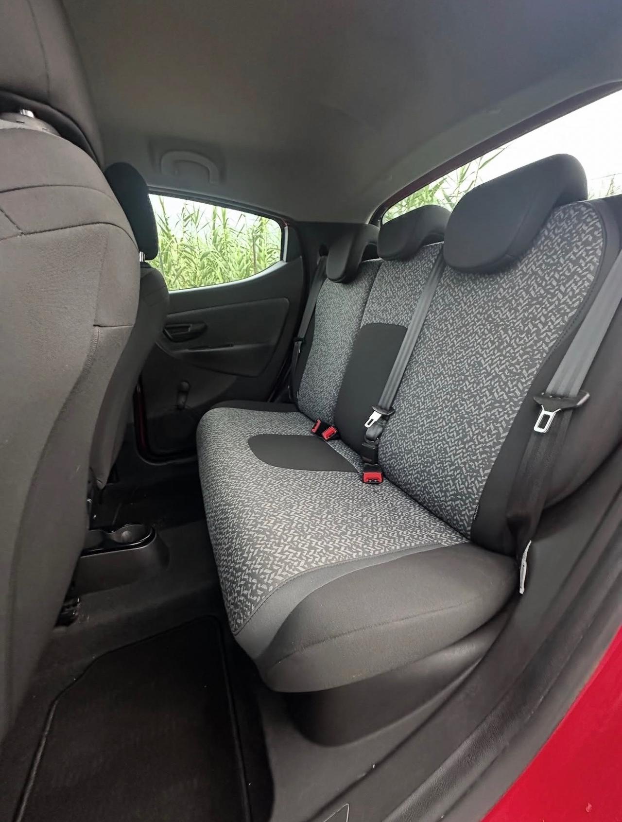Lancia Ypsilon 1.0 FireFly 5 porte S&S Hybrid Silver