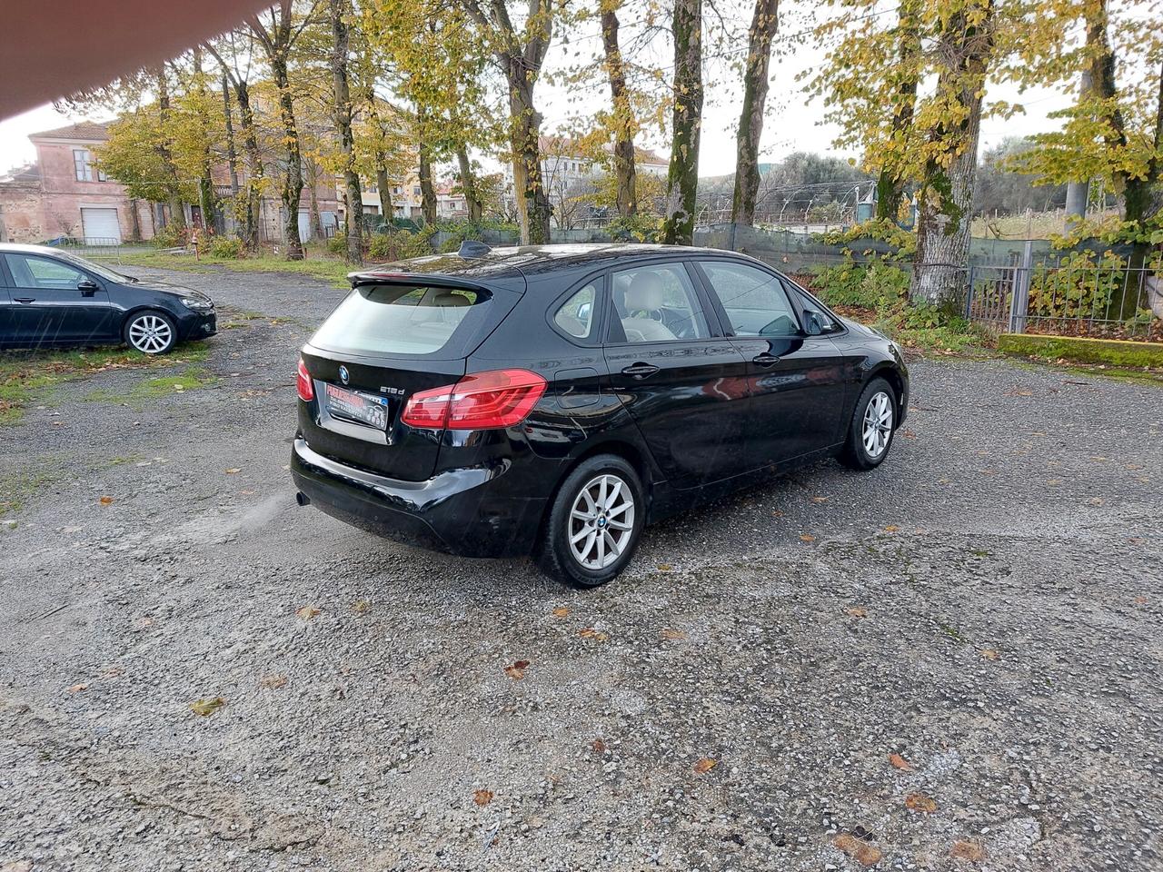 BMW Serie 2 Act. Tourer 216d Advant. Automat.-2015