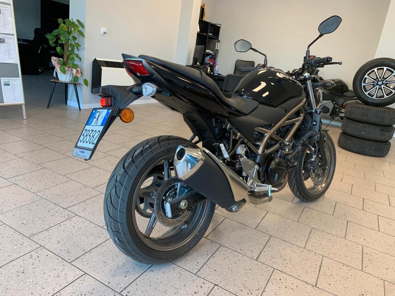 Suzuki SV 650 km 0 Unicoprop.