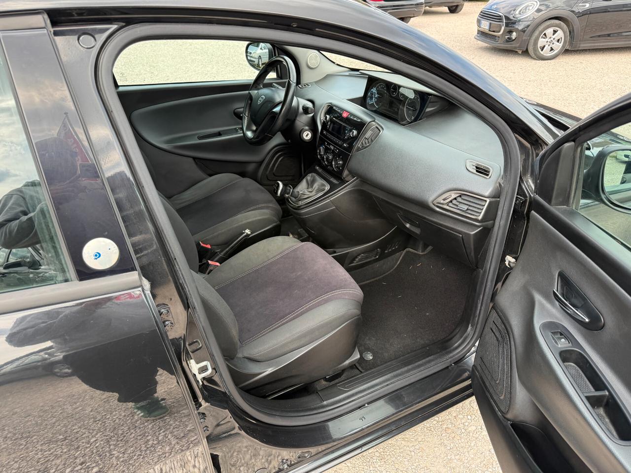 Lancia Ypsilon 1.2 69 CV GPL Ecochic Gold