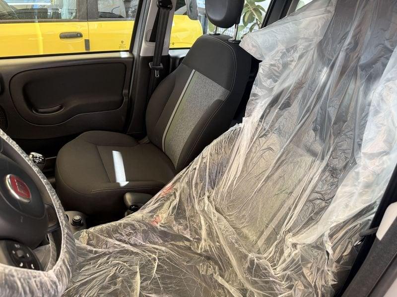 FIAT Panda Cross 1.2 69cv E6d-Temp Connected By Wind