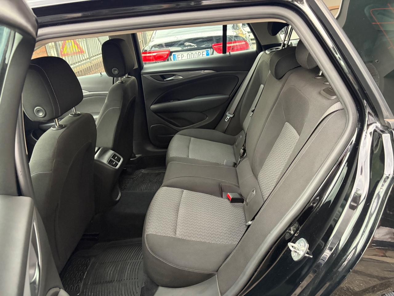 Opel Insignia 2.0 CDTI S&S aut. Sports Tourer Business