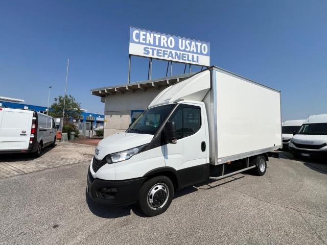 Iveco DAILY 35C16H3.0 BOX