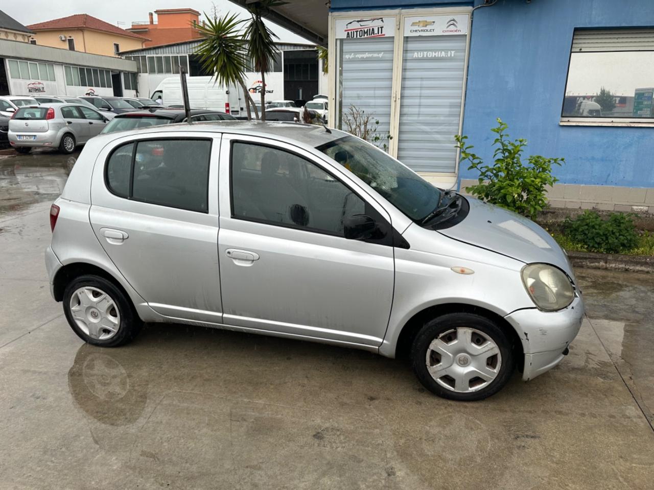 Toyota Yaris 1.3i 16V cat Luna