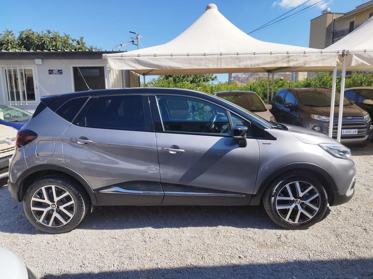 Renault Captur dCi 8V 90 CV EDC Start&Stop Energy Initiale Paris