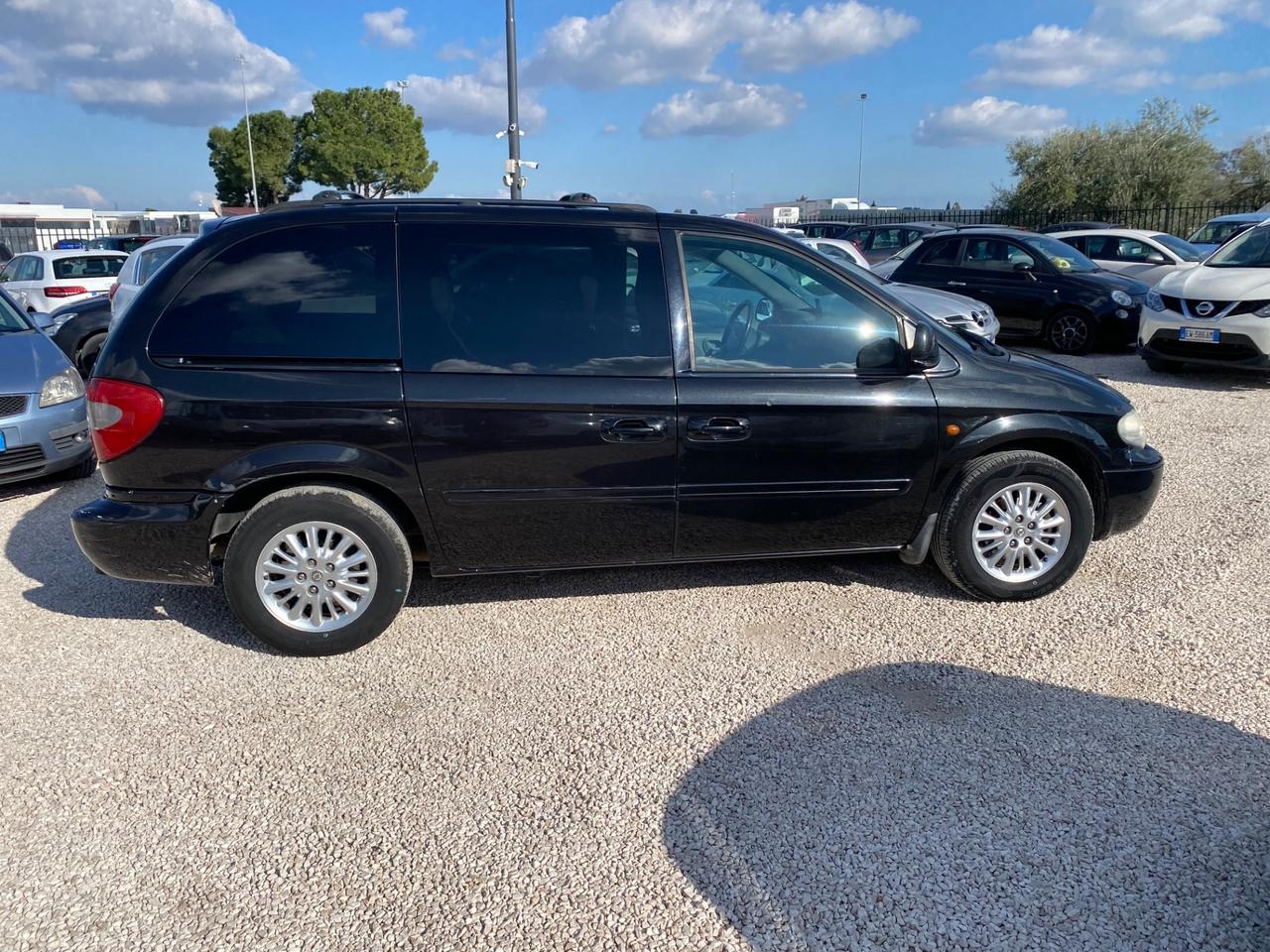 Chrysler Voyager 2.5 CRD cat LX Leather