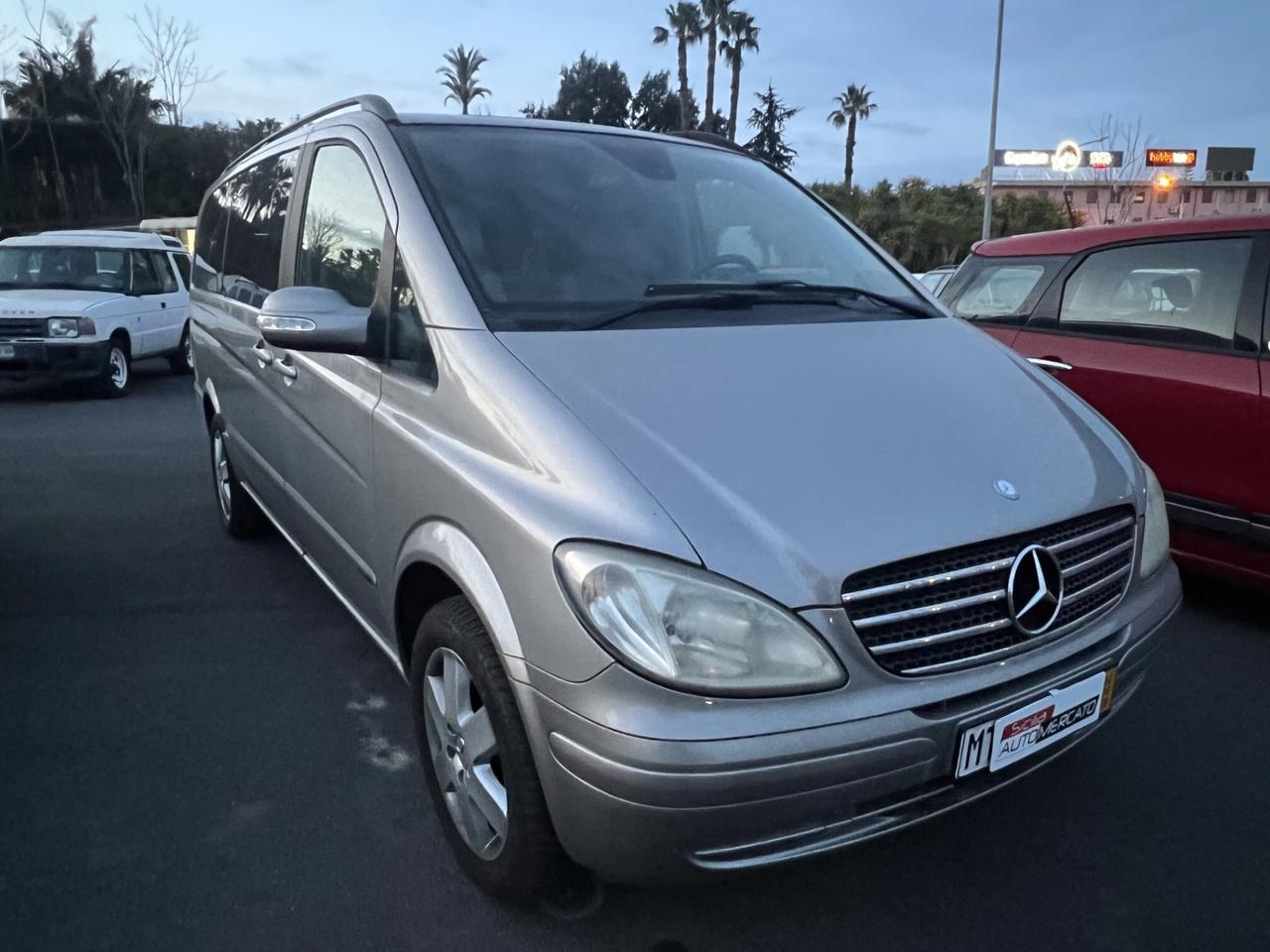 MERCEDEZ VIANO anno 2010