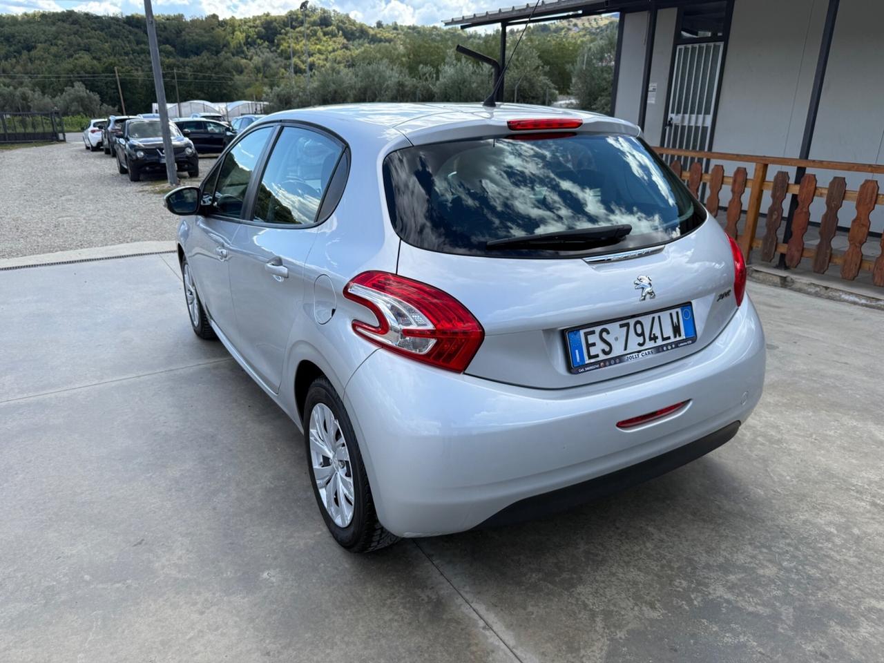 Peugeot 208 1.4 HDi 68 CV 5 porte Access
