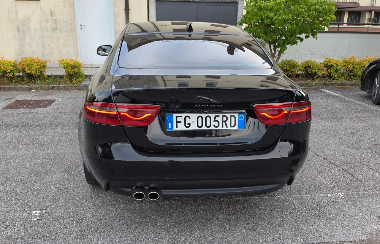 Jaguar XE 2.0 D Turbo aut. Portfolio