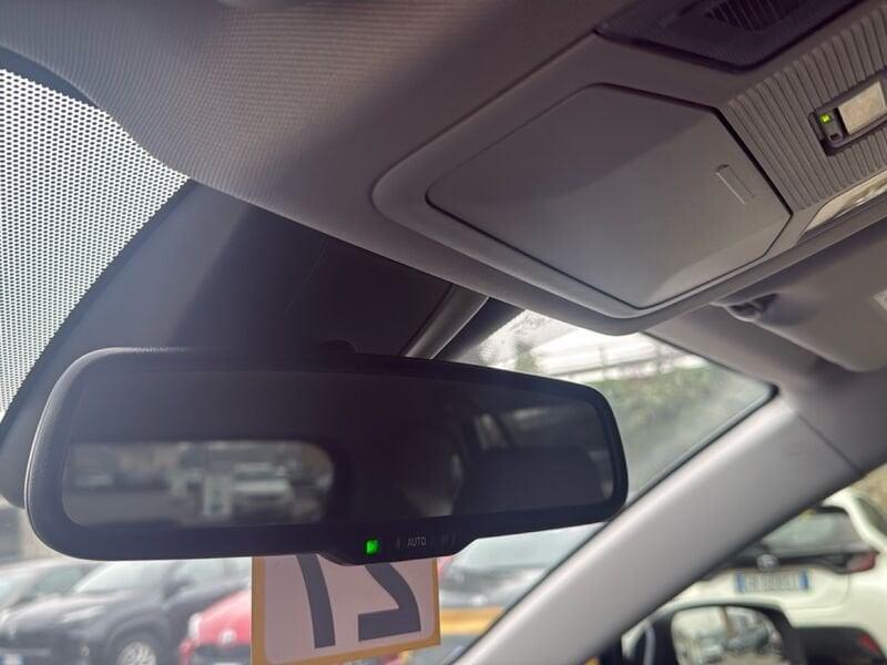 Toyota RAV4 RAV4 2.5 HV (218CV) E-CVT 2WD Business IVA ESPOSTA compresa