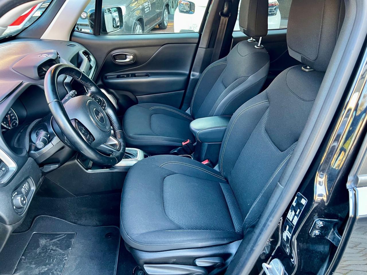 Jeep Renegade 1.6 Mjt DDCT 120 CV Limited black