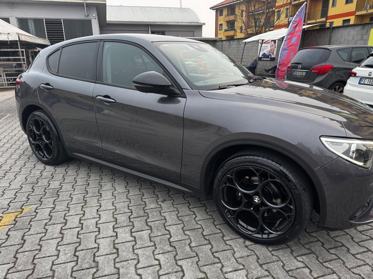 Alfa Romeo Stelvio 2.2 Turbodiesel 190 CV AT8 Q4 Business