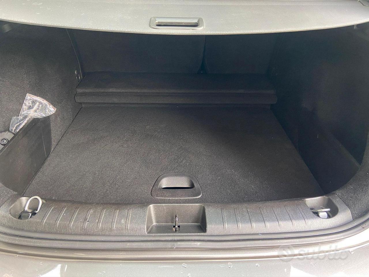 Fiat Tipo SW 1.6 Mjet LOUNGE - CAMBIO AUTOMATICO