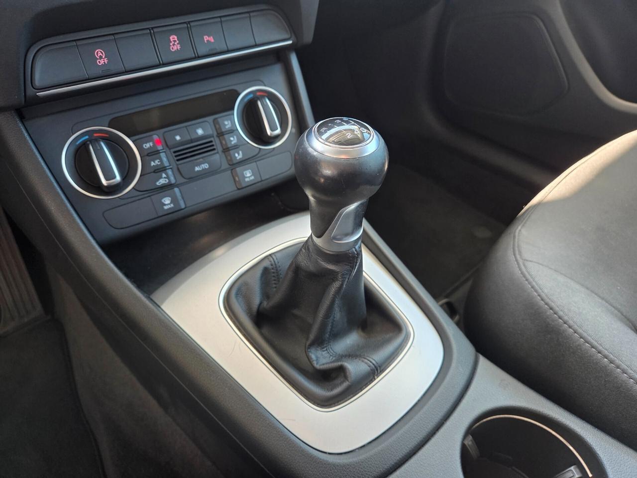 Audi Q3 2.0 TDI 120 CV Business