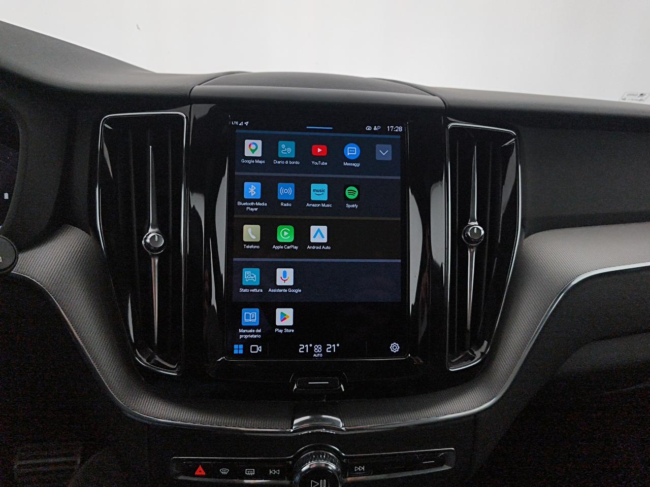 Volvo XC60 2.0 b4 Plus Dark awd