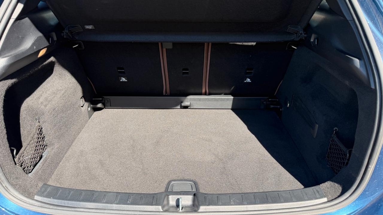 Mercedes-benz GLA 200 220 d Automatic Premium AMG - Pelle totale