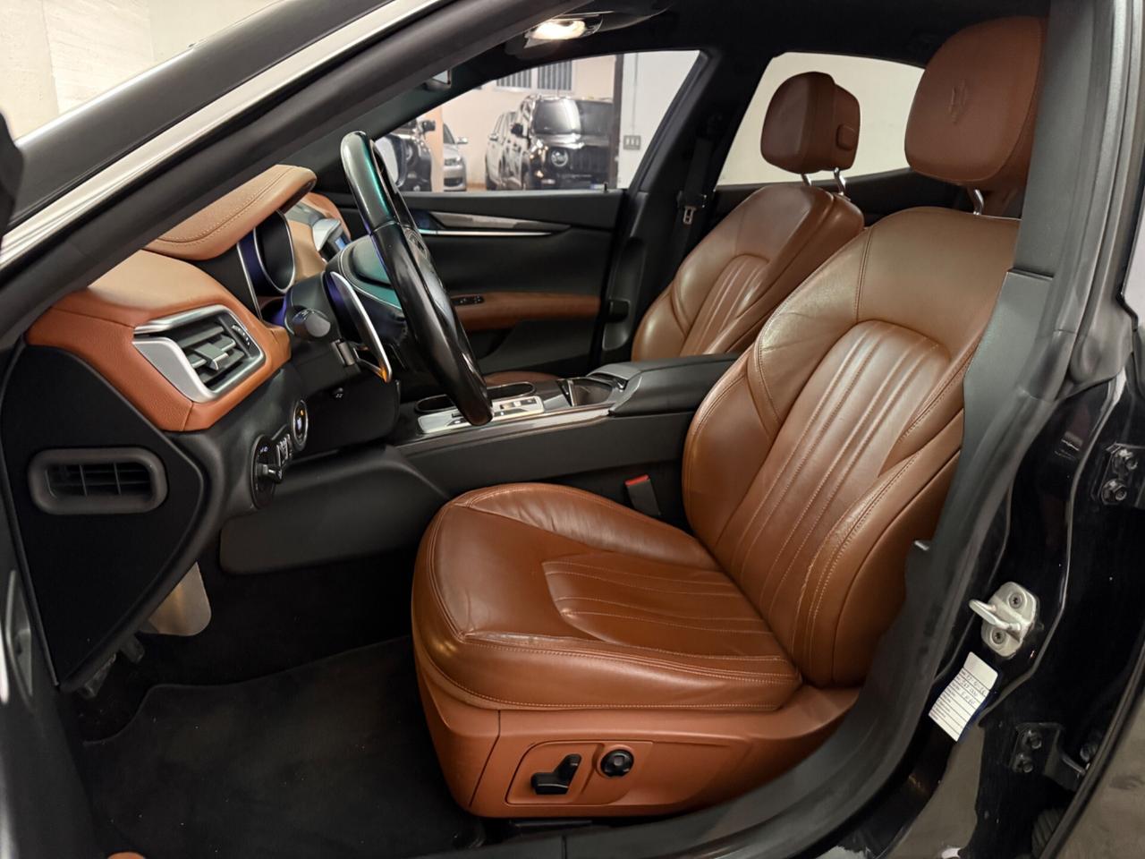 Maserati Ghibli GranLusso