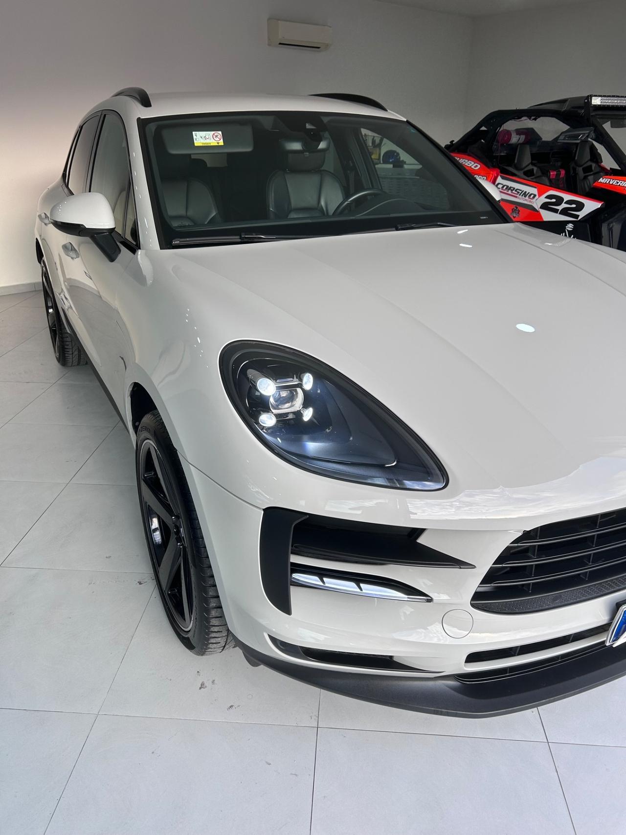 Porsche Macan 2.0 allestimento Full