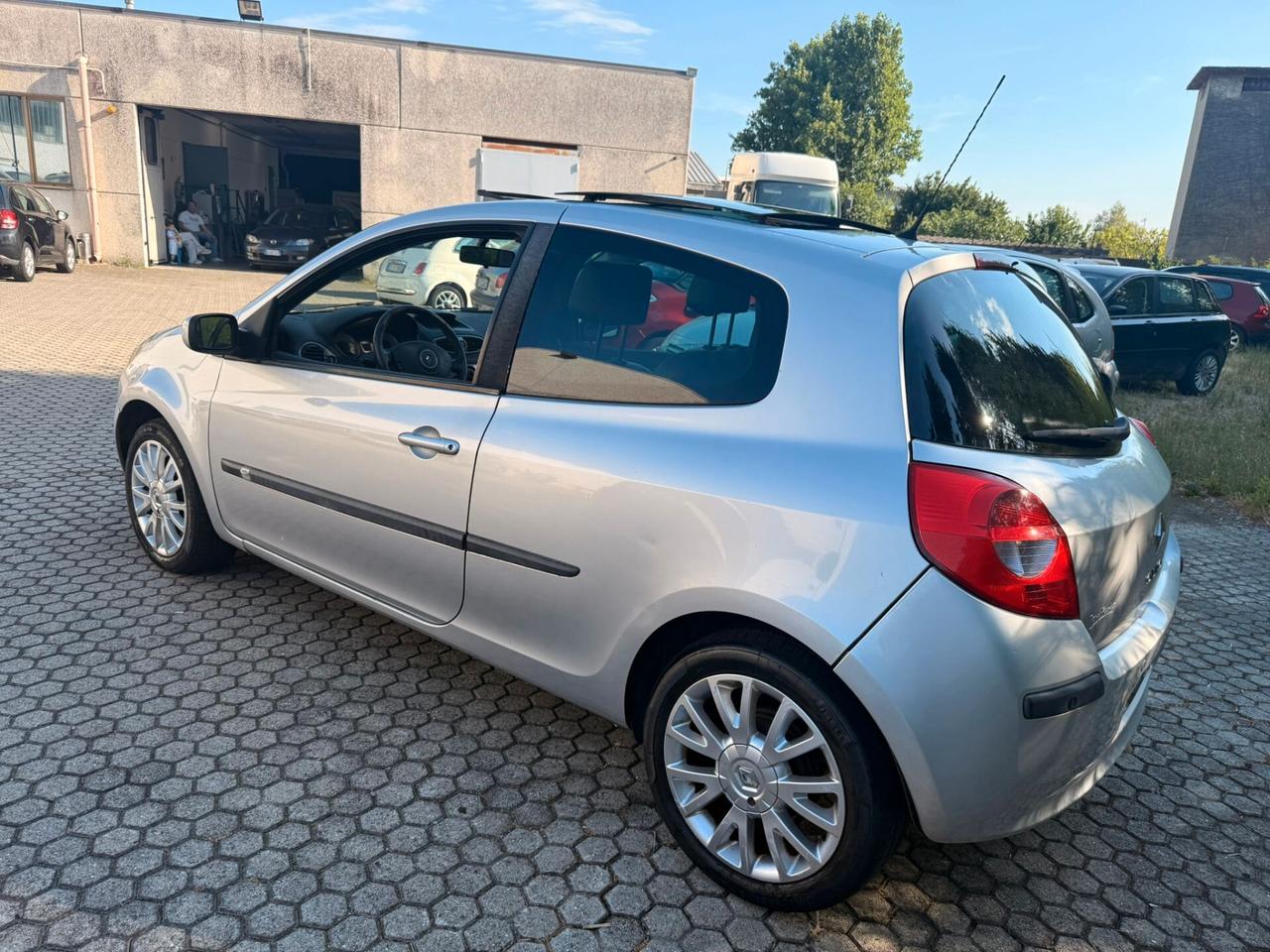 Renault Clio 1.2 16V 3 porte Le Iene
