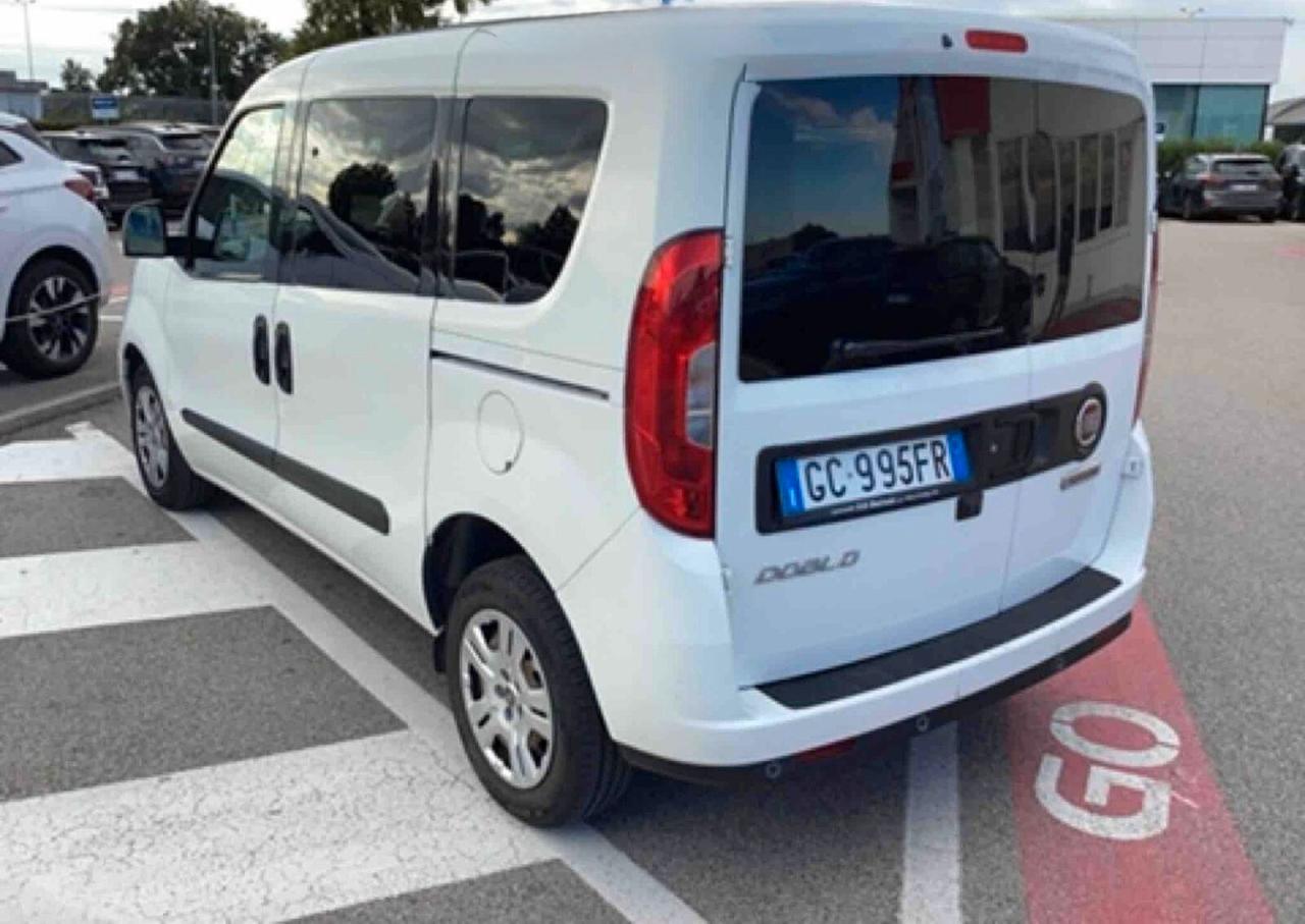 FIAT DOBLO' 1.6mjt AUTOCARRO 5 POSTI