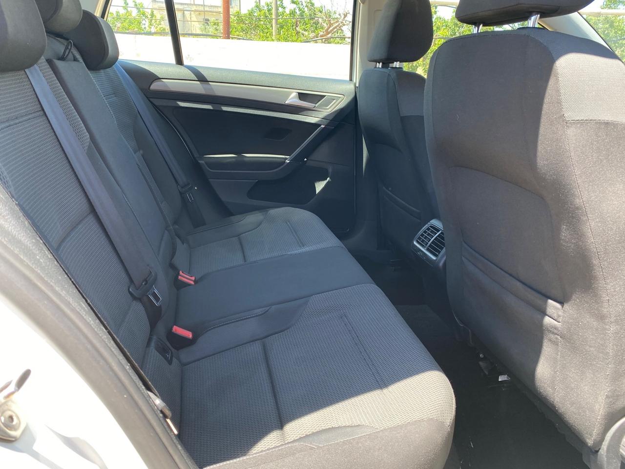 Volkswagen Golf 1.6 TDI 5p. Comfortline| 2013