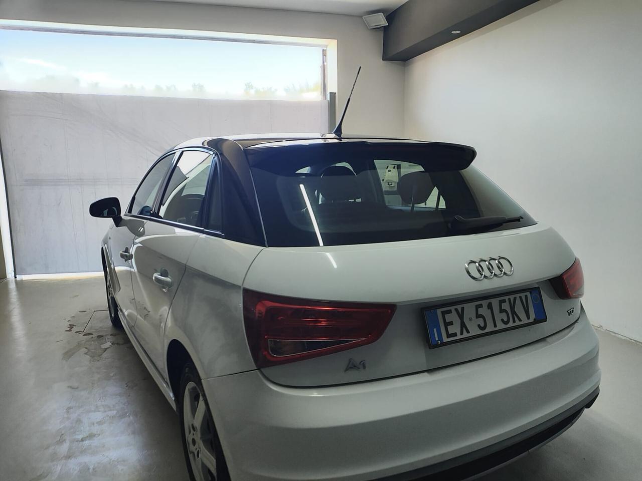 Audi A1 1.6 TDI S line edition