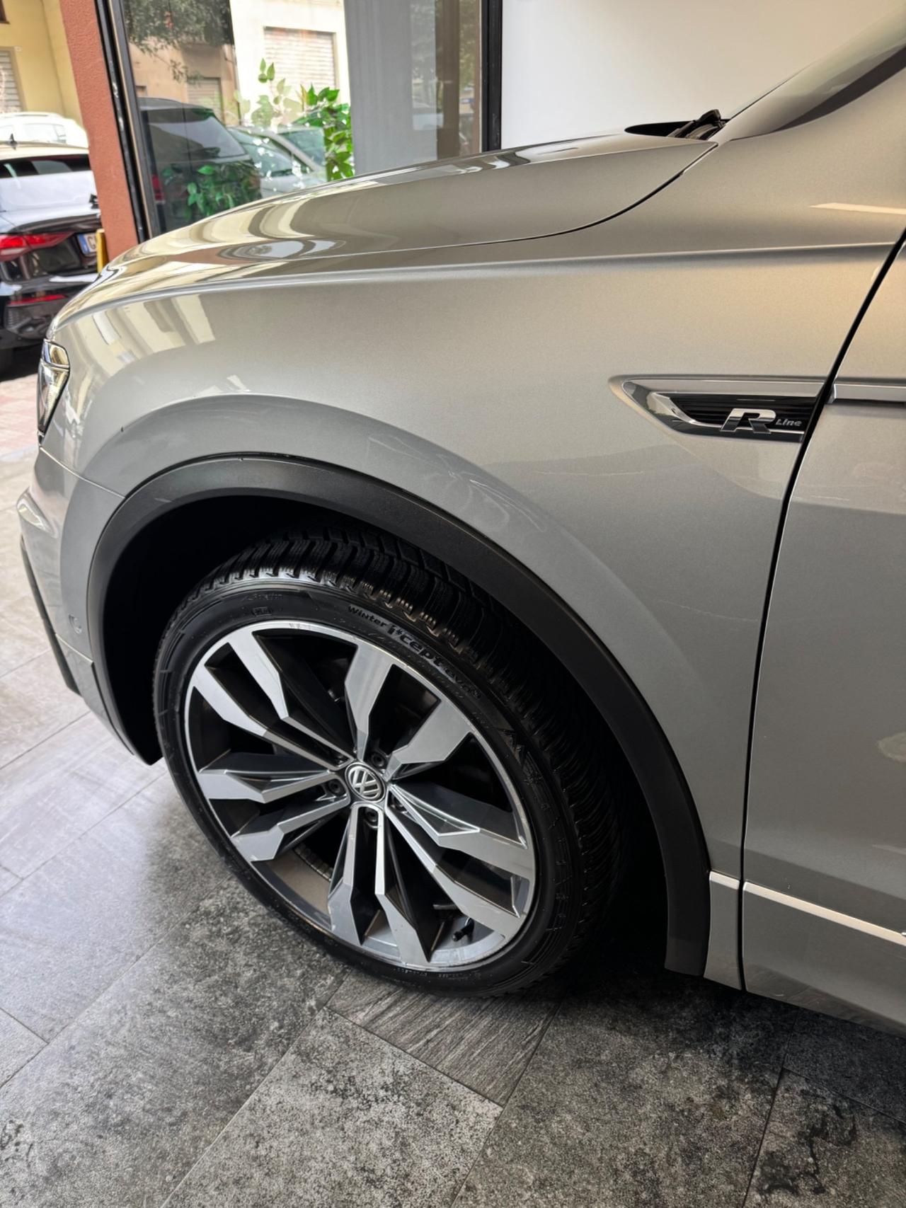 VW TIGUAN 2.0 240 CV 4MOTION R-LINE TETTO
