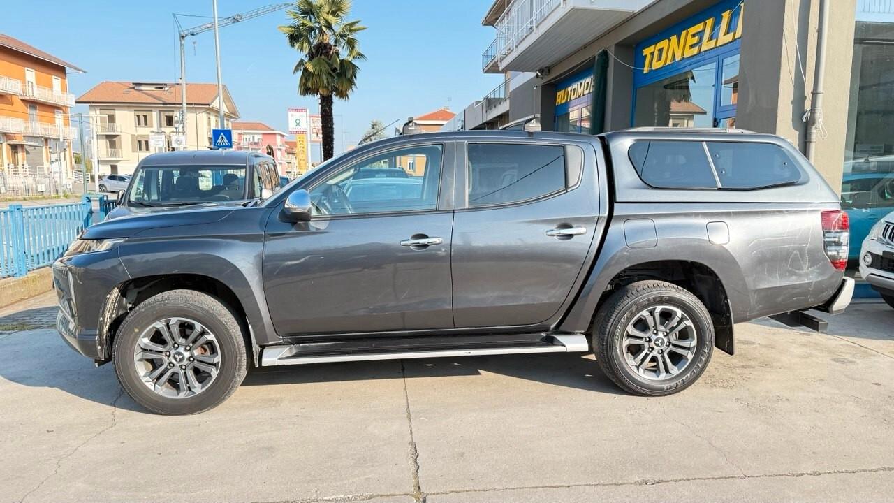 Mitsubishi L200 2.3 D Club Cab 4x4 Super Select Intense