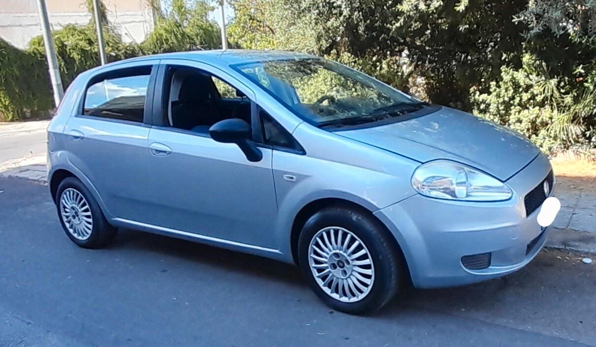 Fiat Grande Punto 1.3 MJT 75 CV 5 porte Active
