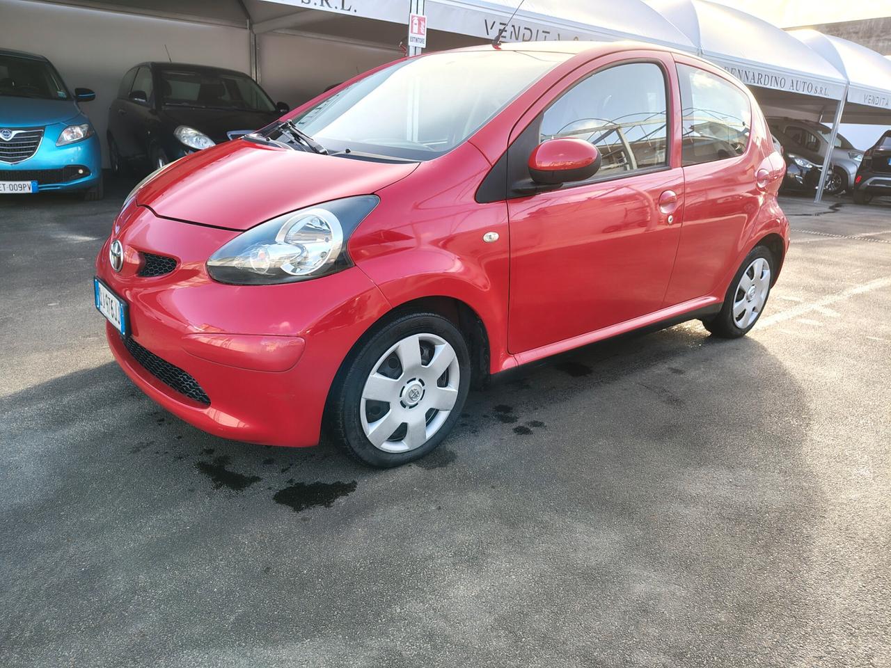 Toyota Aygo 1.0 12V VVT-i 5 porte Sol