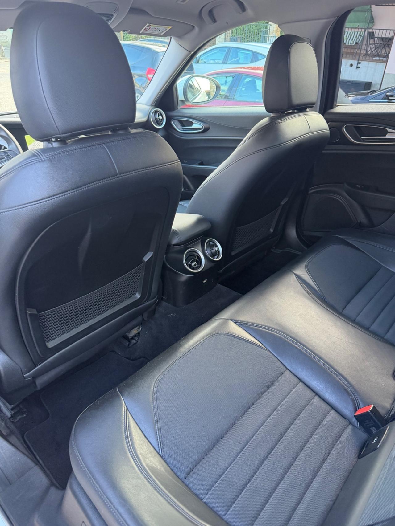 Alfa Romeo GIULIA 2.2d 150 CV SUPER KMCERT GARANZ