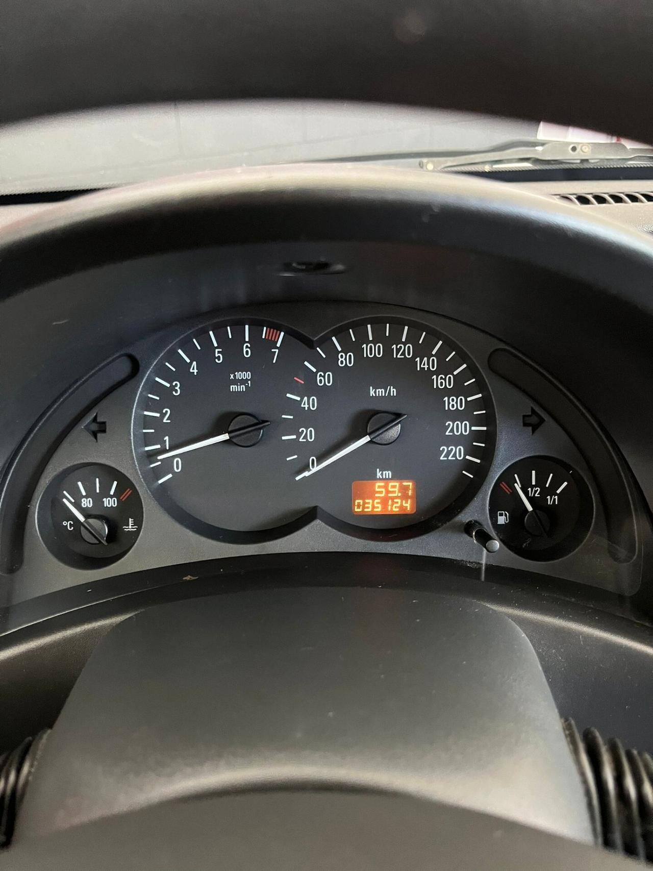 Opel Corsa 1.2i 16V cat 3 porte Silverline