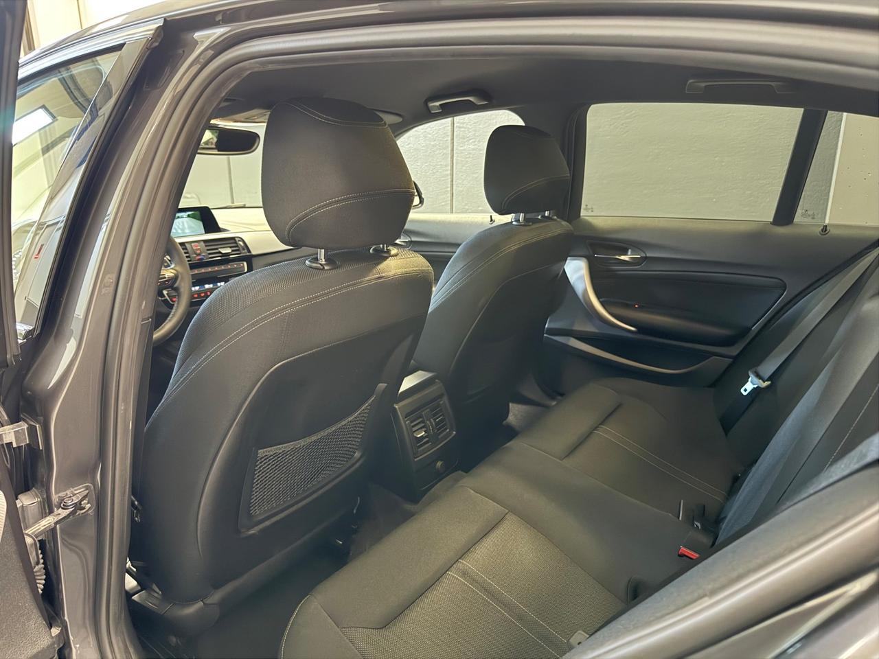 Bmw 118 118d 5p. Msport