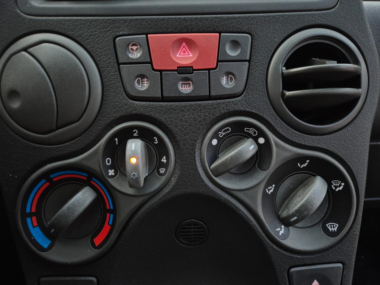 Fiat PANDA 1.2 Dynamic NUOVA FULL 2011