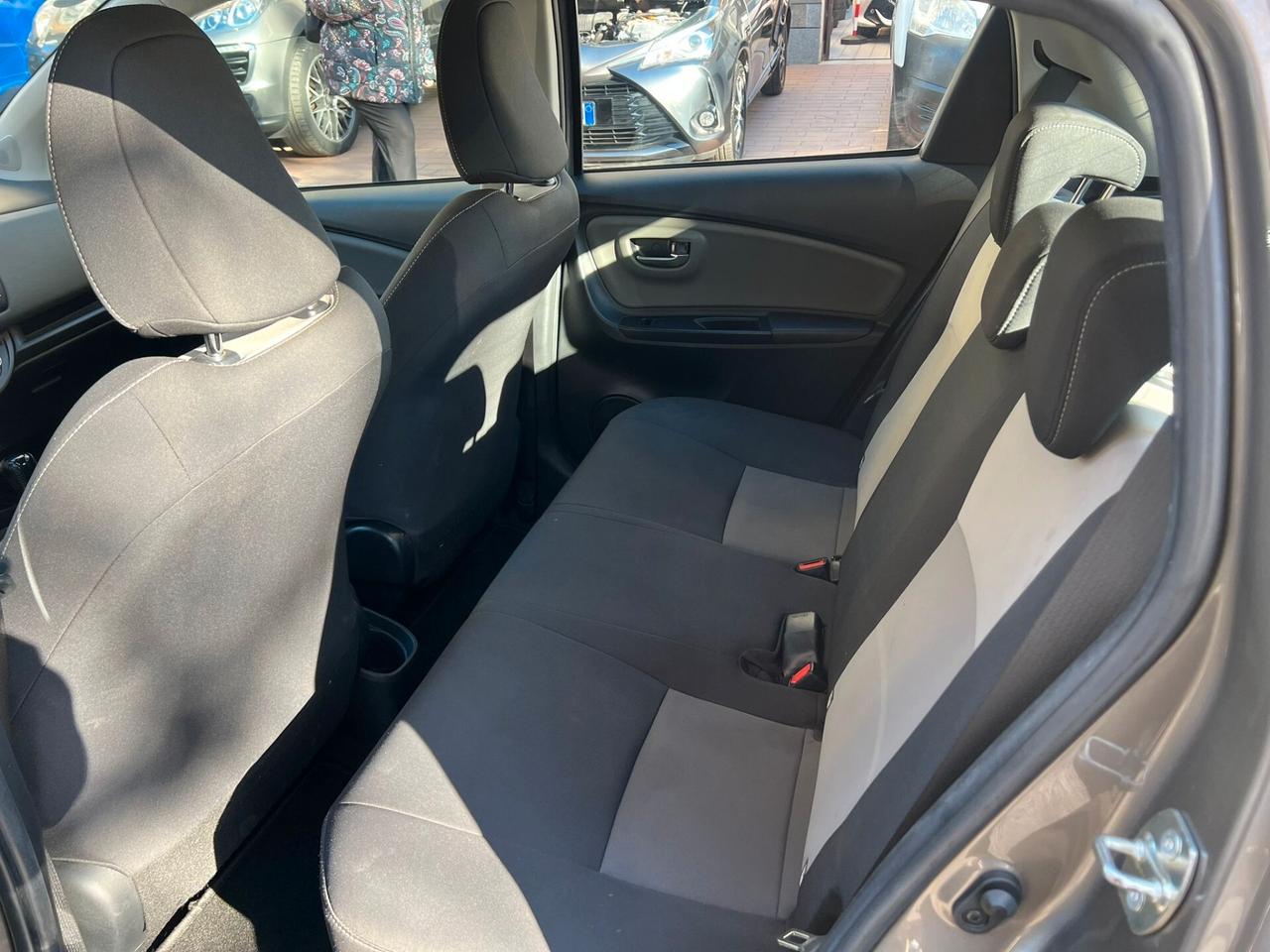 Toyota Yaris 1.5 Hybrid 5 porte Business