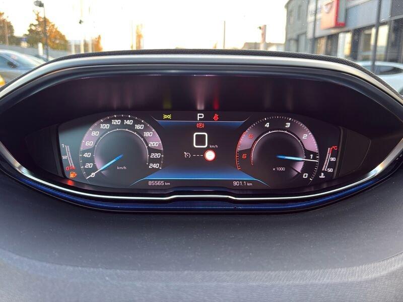 Peugeot 3008 3008 1.5 bluehdi Active Business s&s 130cv eat8