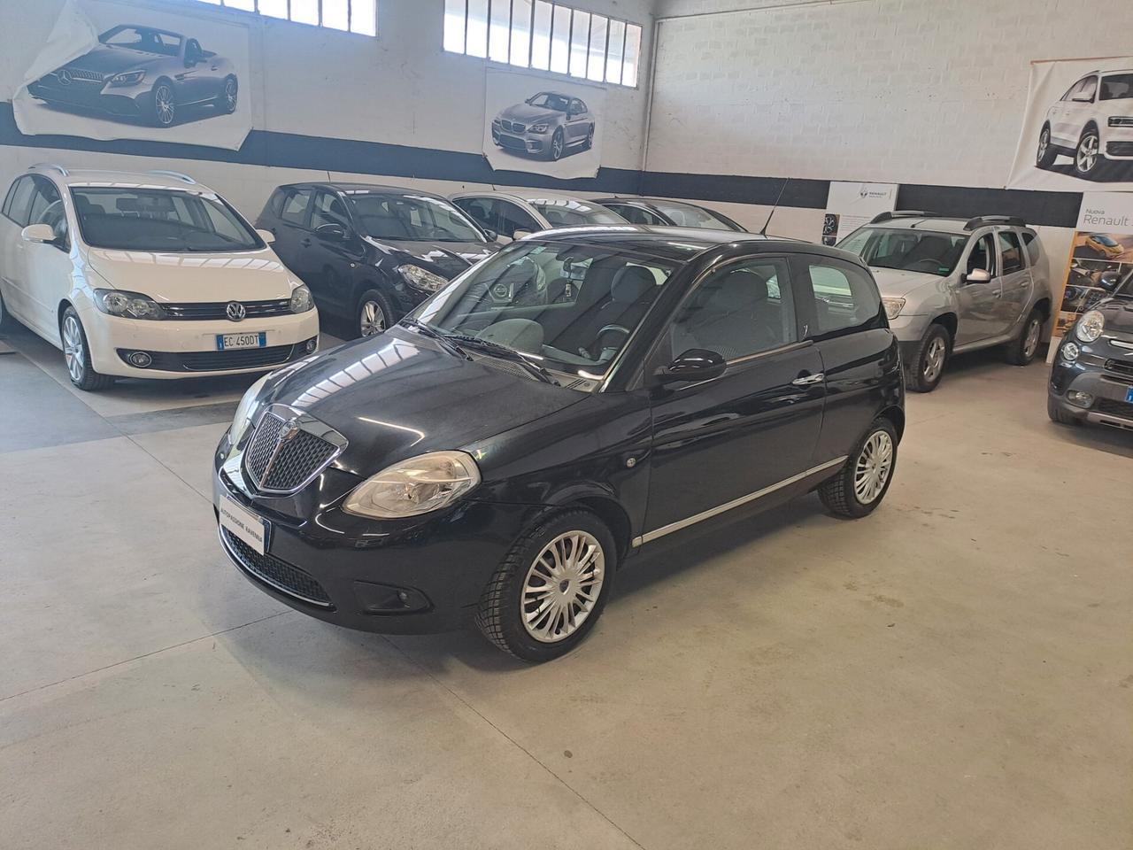 Lancia Ypsilon 1.2 Platino