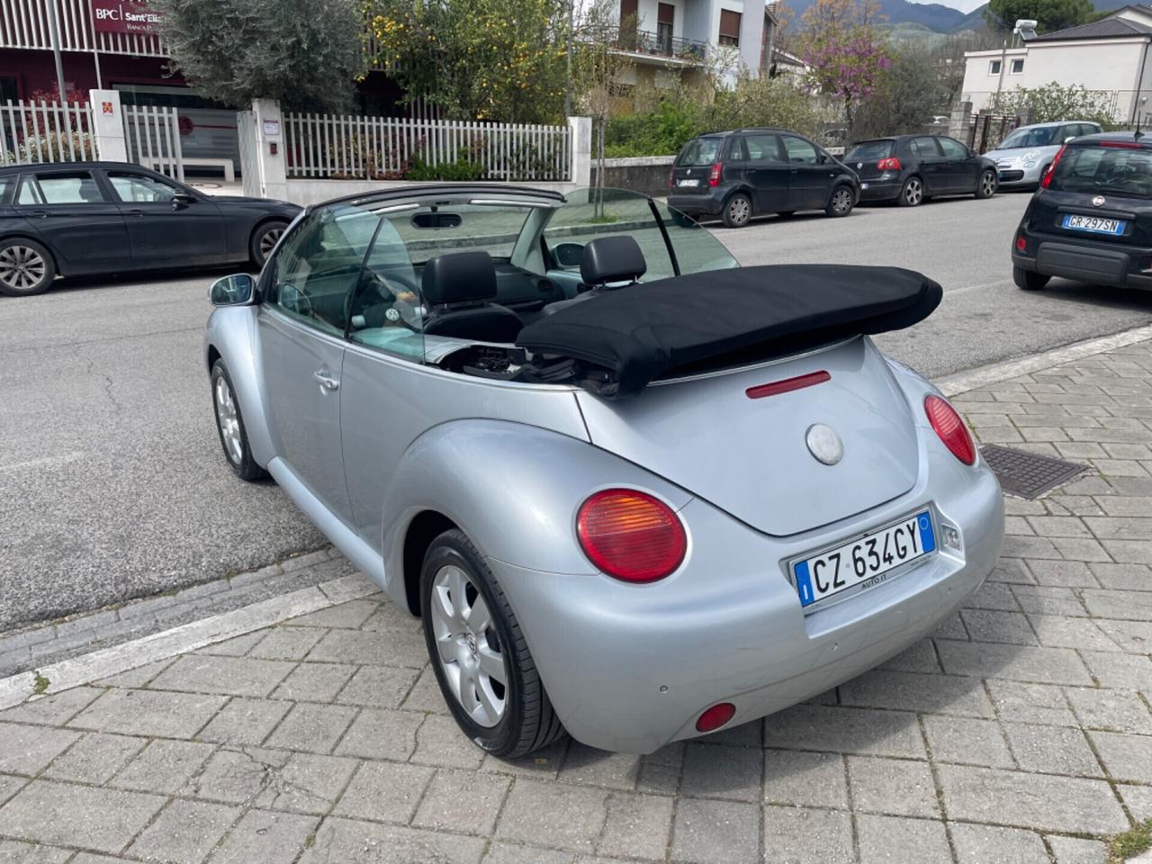 Volkswagen New Beetle / MAGGIOLONE