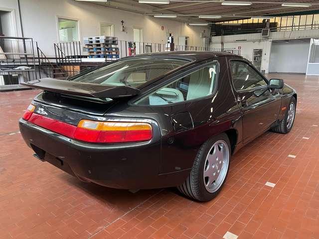 Porsche 928 5.0 S4 auto