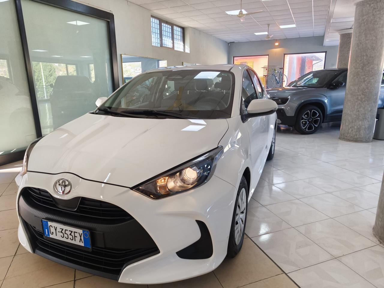 Toyota Yaris 1.5 Hybrid 5 porte Active