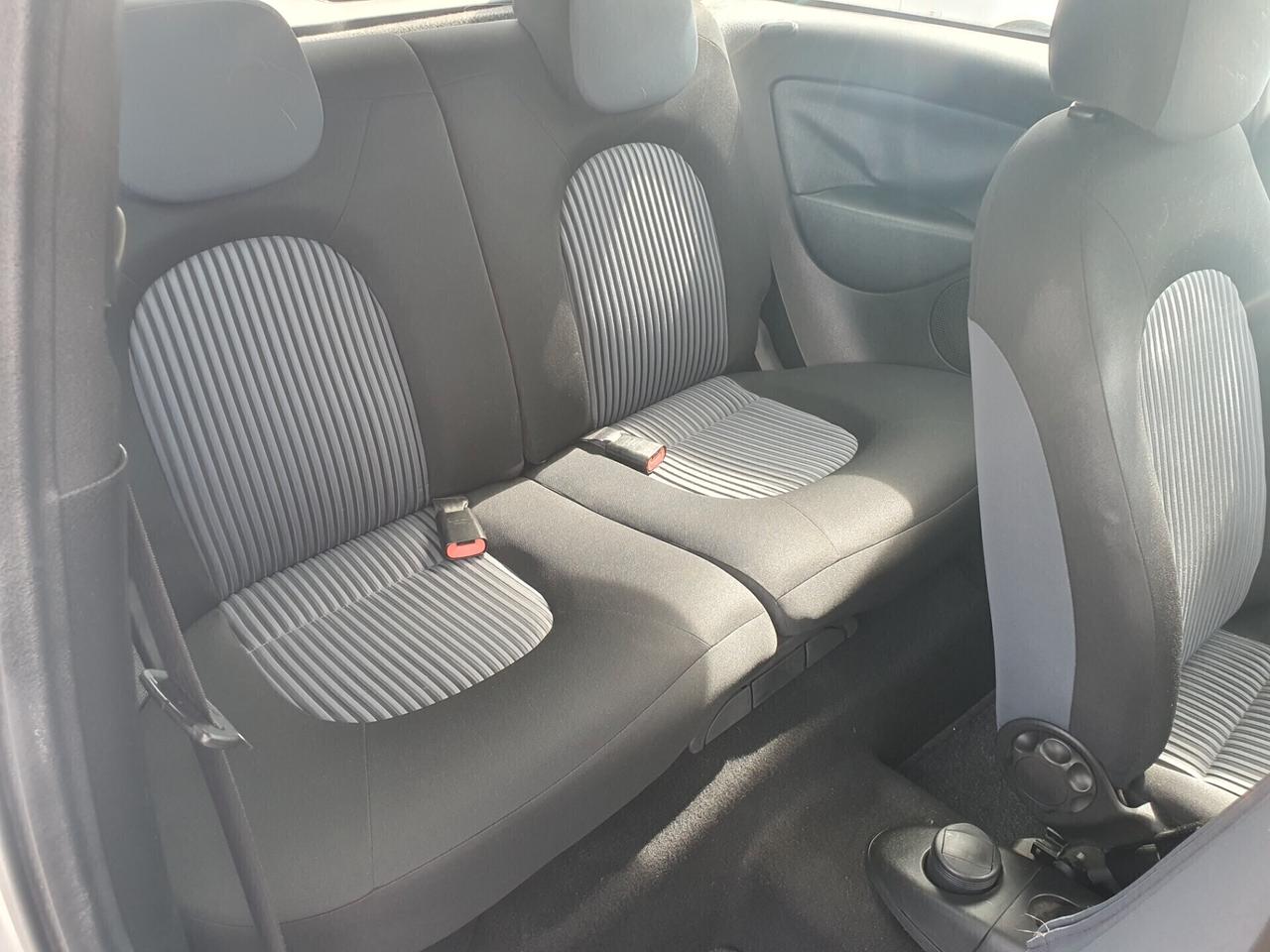 Lancia Ypsilon 1.3 MJT 75 CV Neopatentati 2007