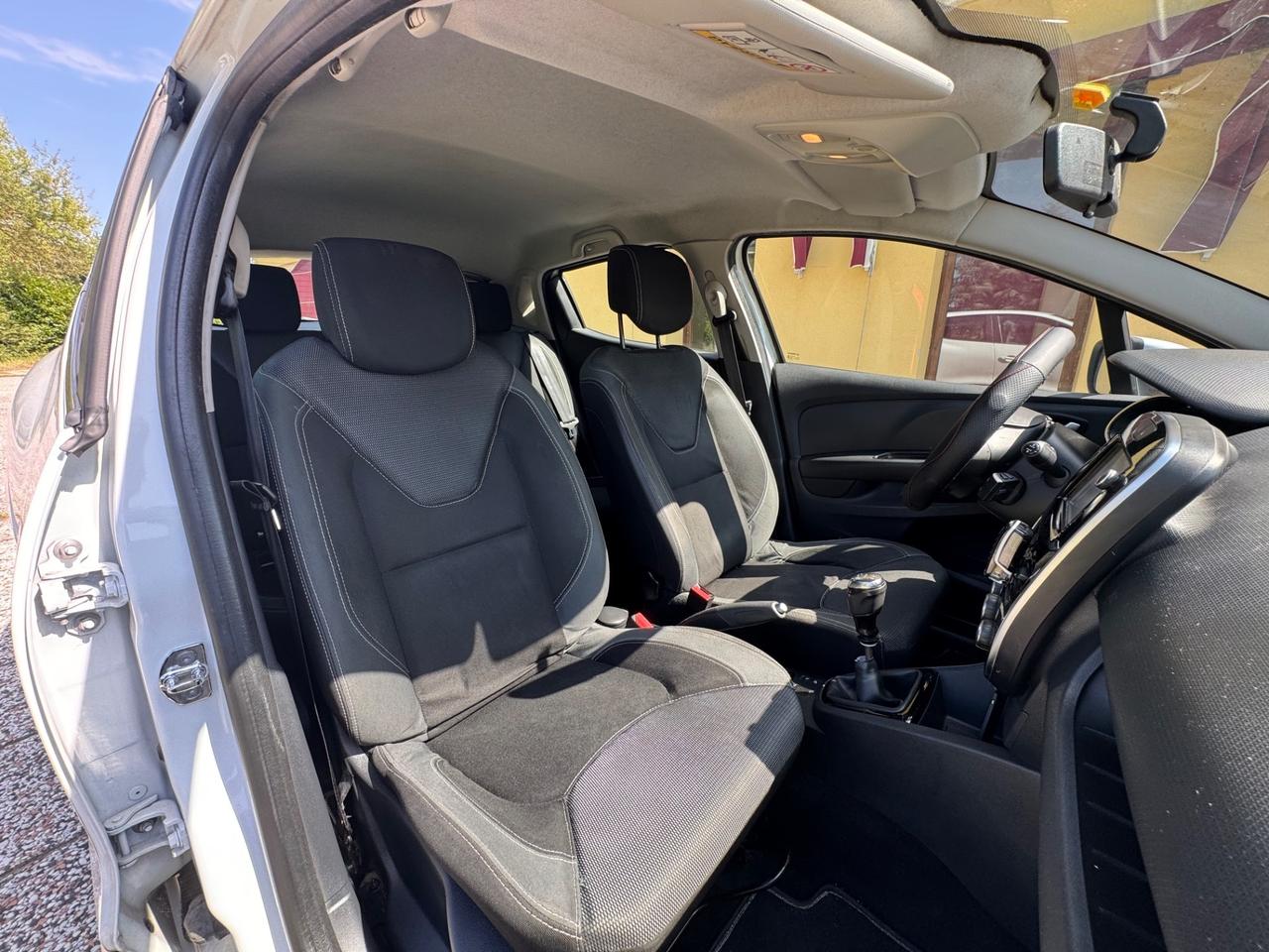 Renault Clio dCi 8V 75 CV Start&Stop 5 porte Energy Intens