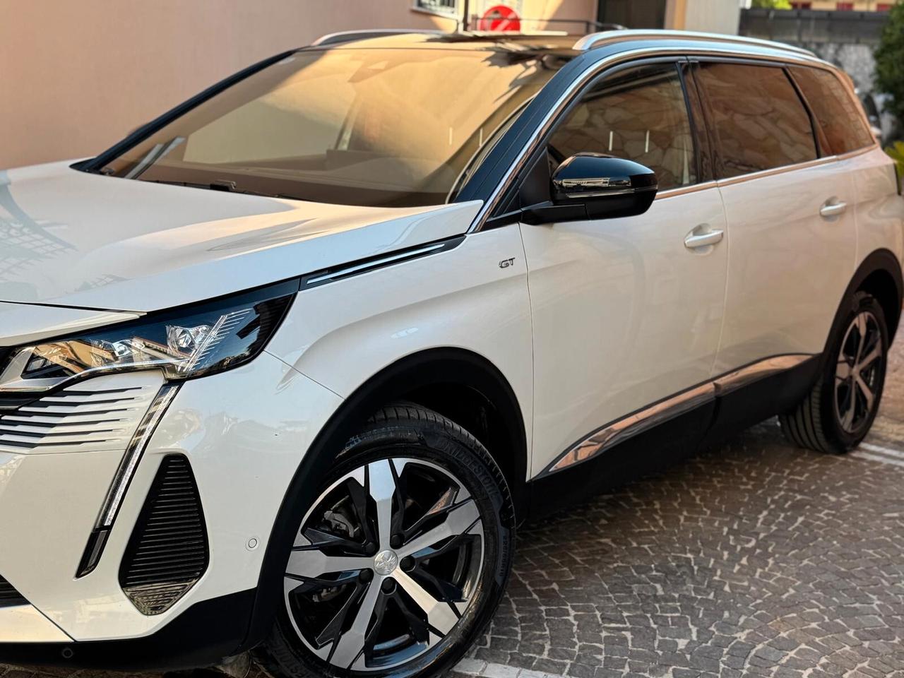 Peugeot 5008 BlueHDi 130 S&S EAT8 GT PACK