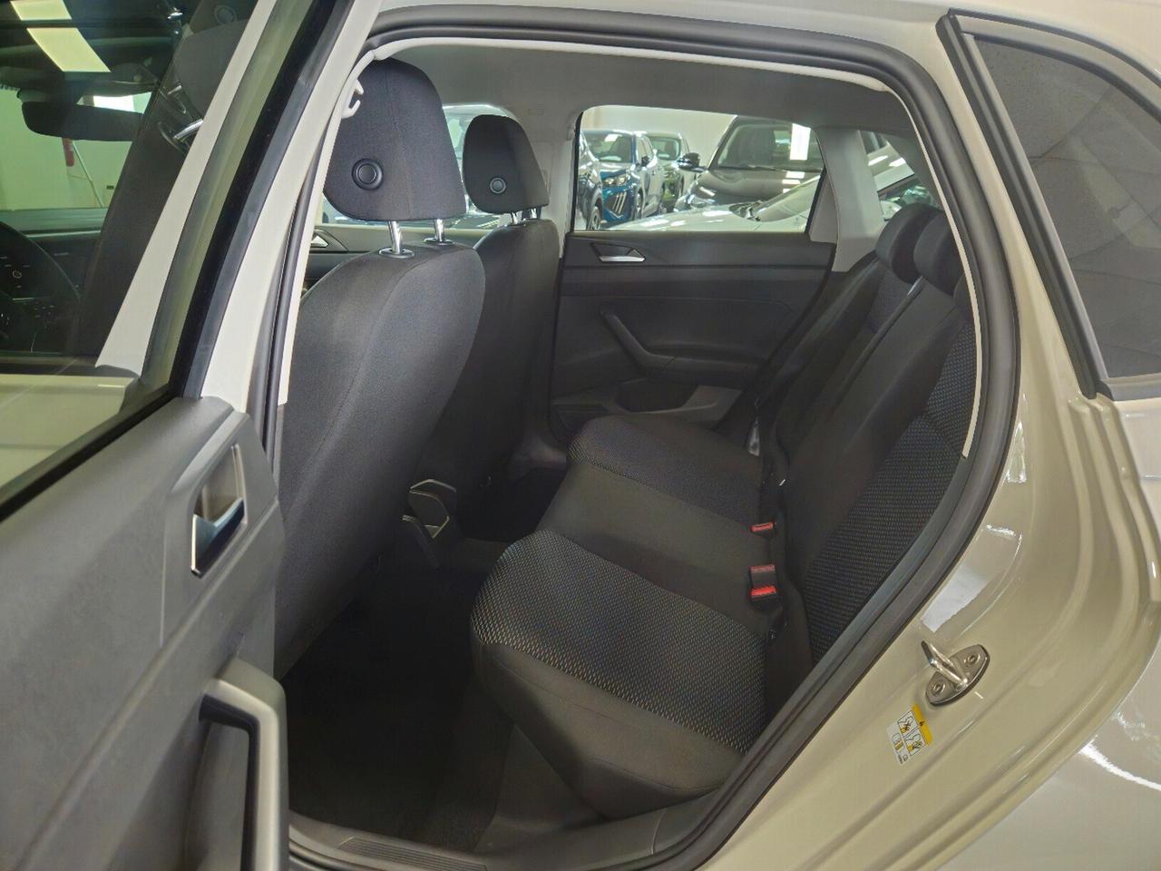 Volkswagen Polo Young 1.0 80CV
