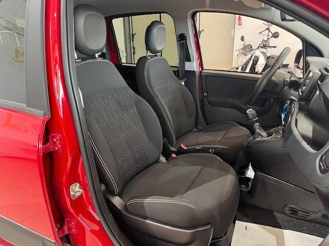 Fiat Panda 1.0 firefly hybrid Cross *19.000 KM*