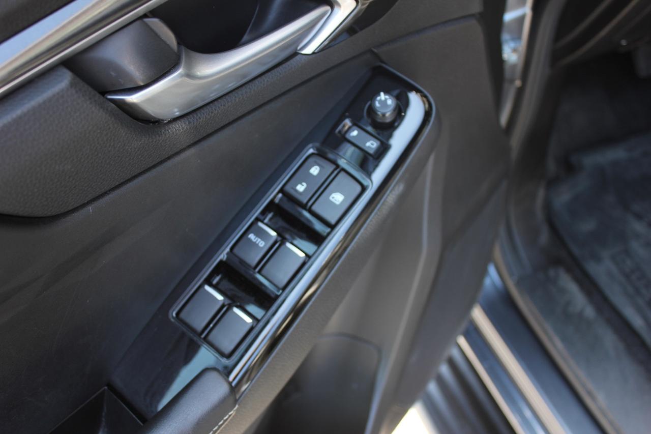 ISUZU N60 NITRO SPORT D-MAX N60 1.9 AUT. SPACE CAB. CEMERA POST. SEDILI RISC.