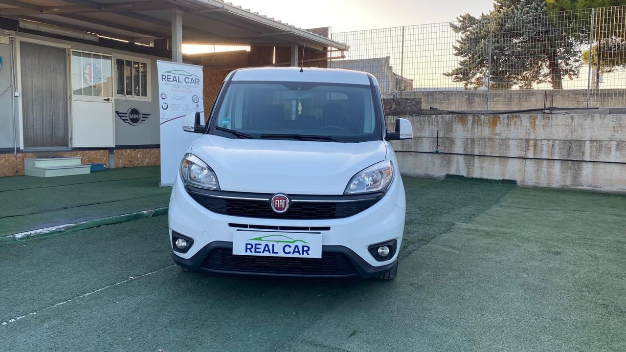 Fiat Doblo 1.6 Diesel Porte Posteriore + Gancio