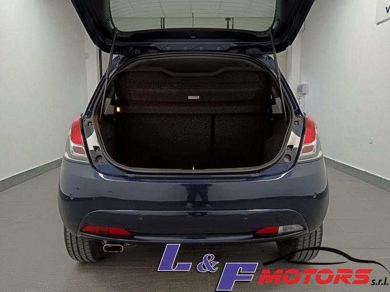 Lancia Ypsilon LANCIA Y 1.2 GPL ORO