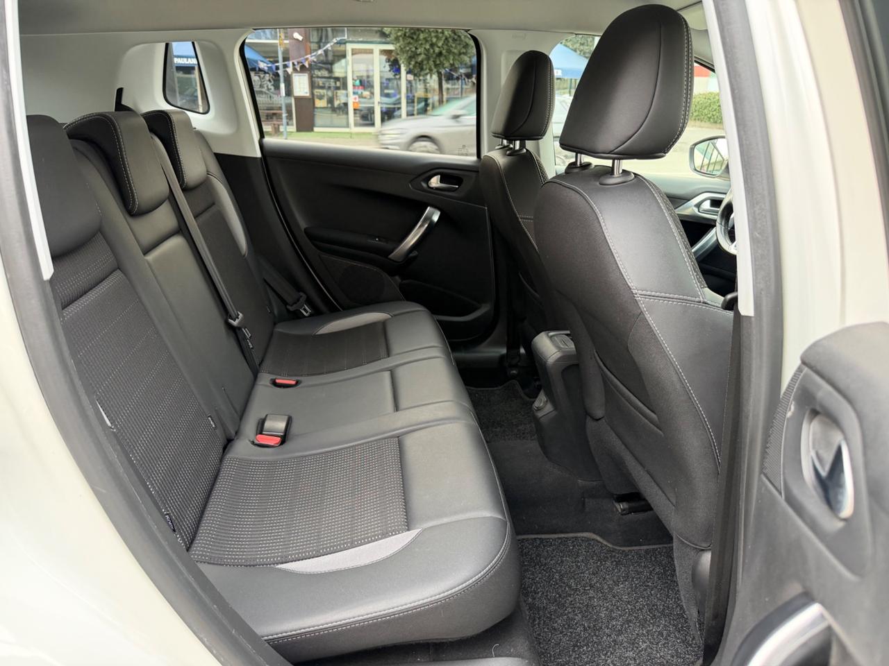 Peugeot 2008 1.6 BlueHDi Allure - GARANZIA