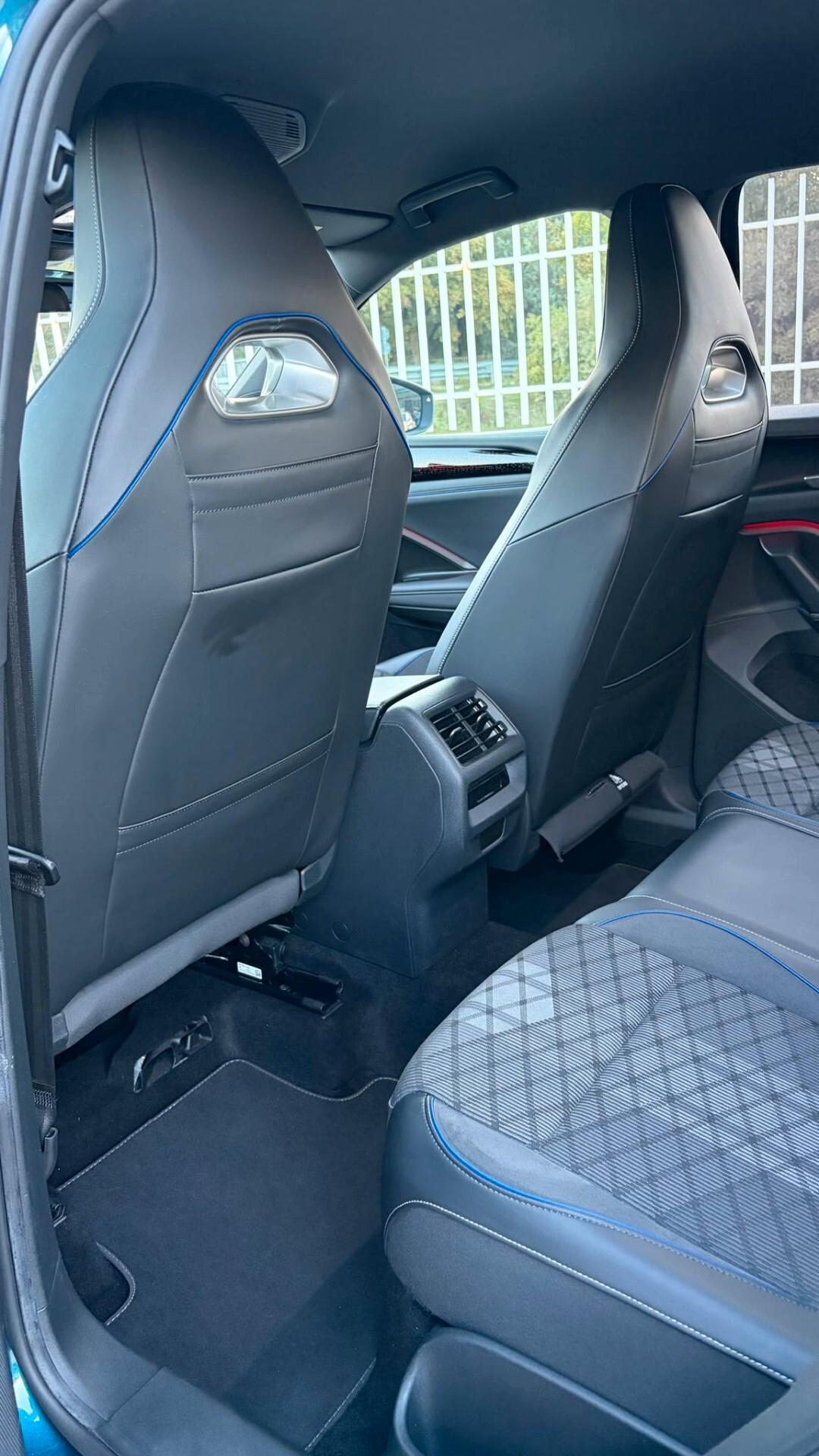 Volkswagen Tiguan 2.0 TDI 150 CV DSG R-Line